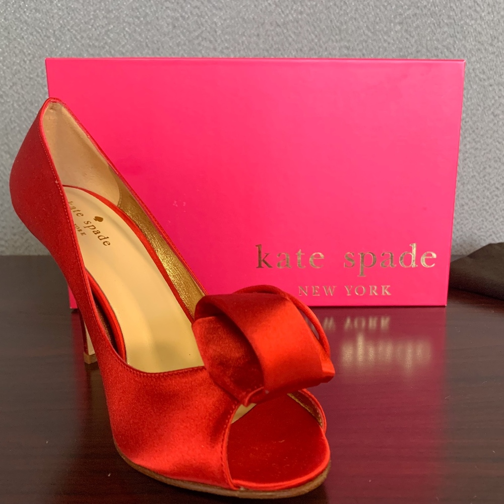 kate spade Clarice Red Satin 8.5M